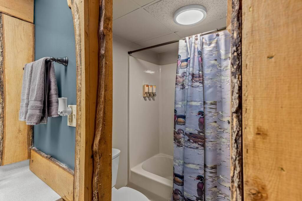 Stonegate Lodge 2 Queen Beds Fast Wifi 50" Tv Salt Water Pool Room #207 Eureka Springs Luaran gambar